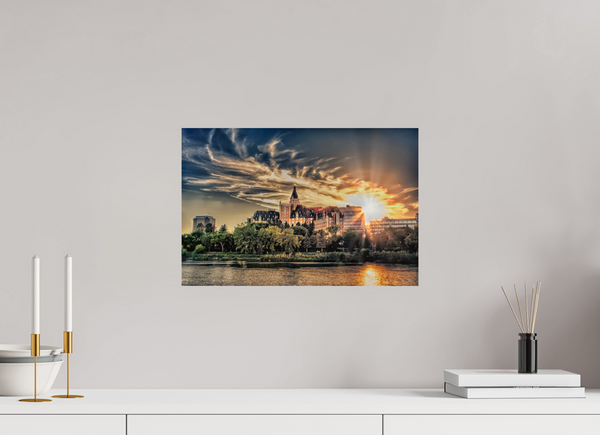45 x 30 cm, Photo Print Radiant Sunset – The Bessborough from the River