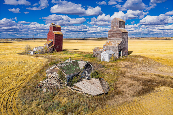 Main image Silent Sentinels – Ghost Town of Lepine, Saskatchewan