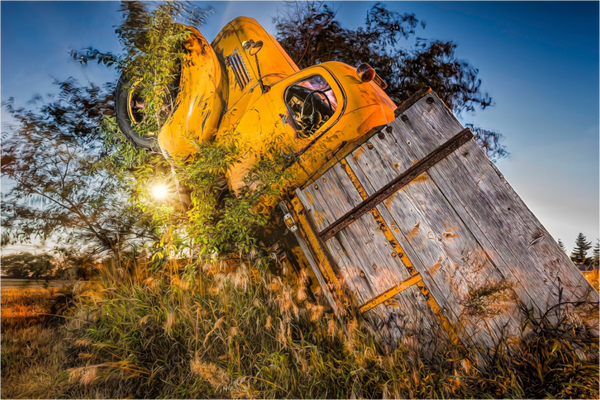 Main image Tilted Glory