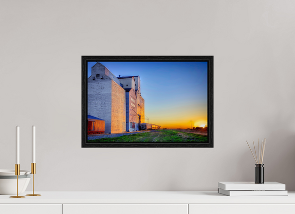 45 x 30 cm, Framed Print Prairie Dusk – Landis Grain Elevator at Sunset