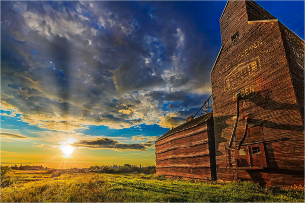 Main image Golden Horizon – Hagen, Saskatchewan Grain Elevator